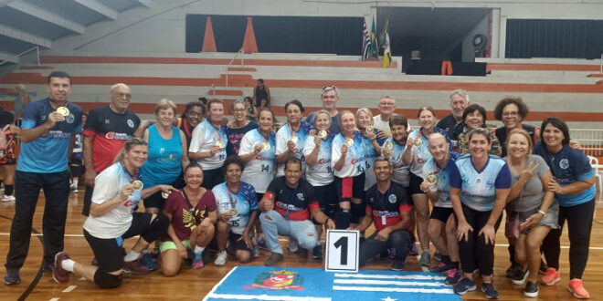 A115 – Assis é campeã invicta no vôlei feminino nos Jogos da Melhor Idade